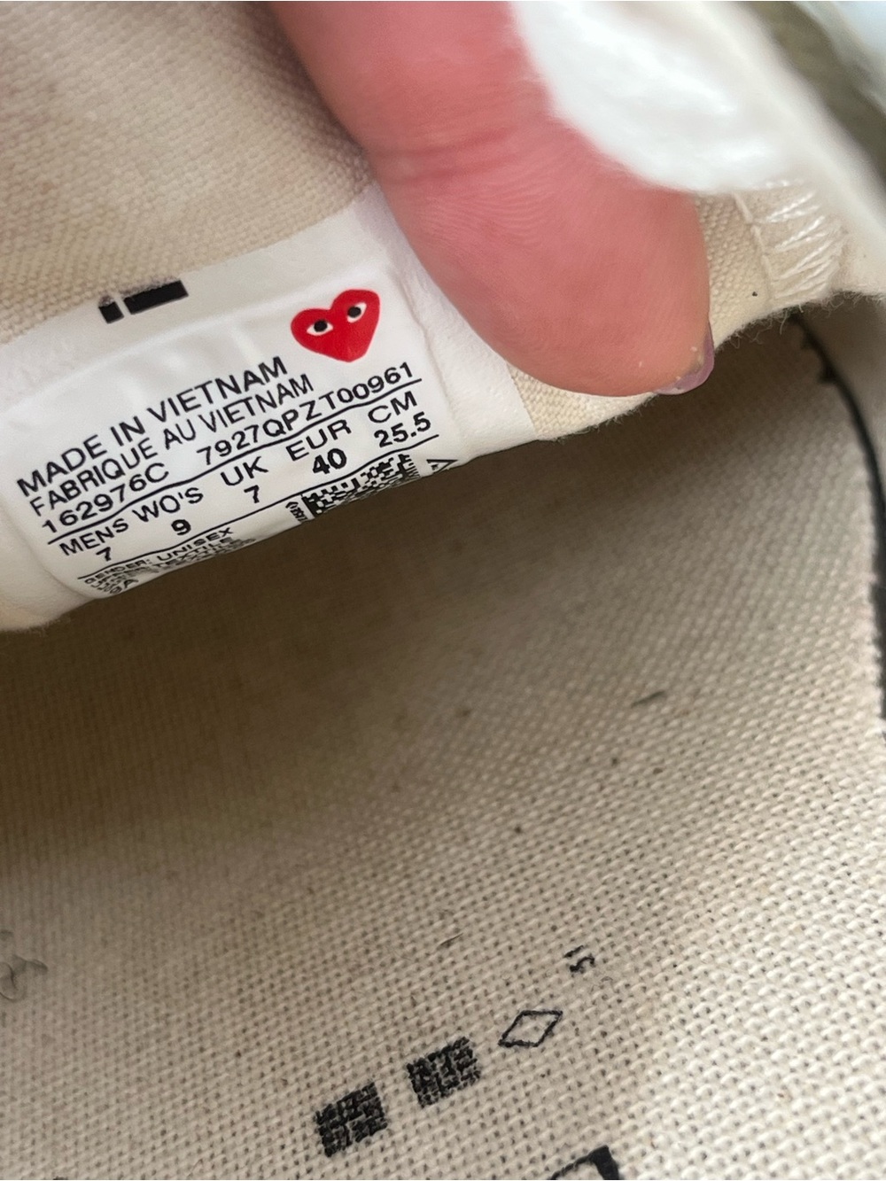 Comme des Garçons PLAY x Converse Chuck 70 Low 'Multi Heart' Womens 9 men’s 7 - Picture 5 of 9